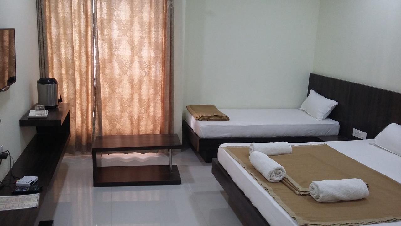 Casa Green Hotel Shirdi Luaran gambar