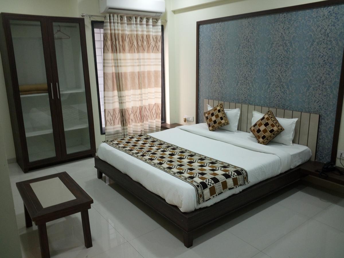 Casa Green Hotel Shirdi Luaran gambar